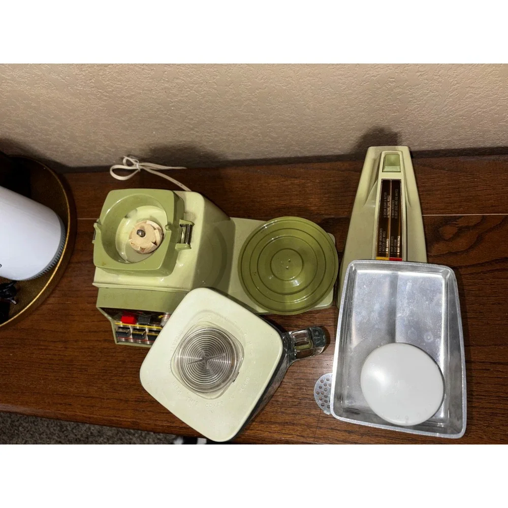 Vintage Oster Imperial Kitchen Avocado‎ Green Blender Food Grinder 10 Speed mcm